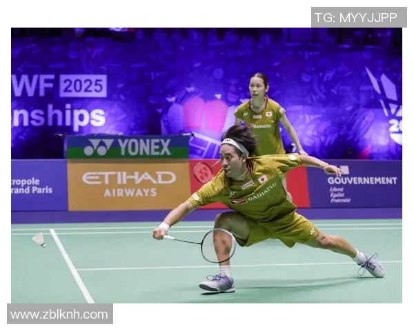 上海羽毛球队在世锦赛中的默契配合与战术分析